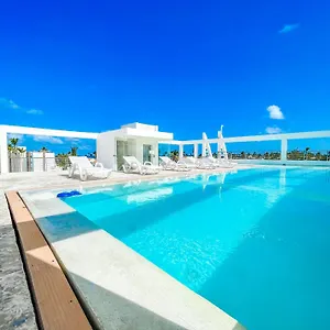  Apartment Ducassi & Beach - Playa Bavaro - Wifi - Parking - Rooftop Pool & Spa 